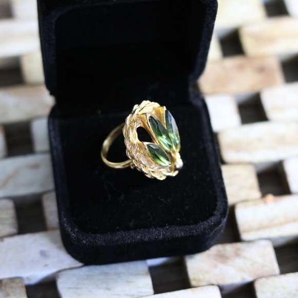 Estate Piece Emerald  Green Cluster Ring size 5 - Picture 2 of 2